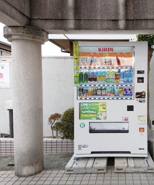 【その他】敷地内に自動販売機！便利です