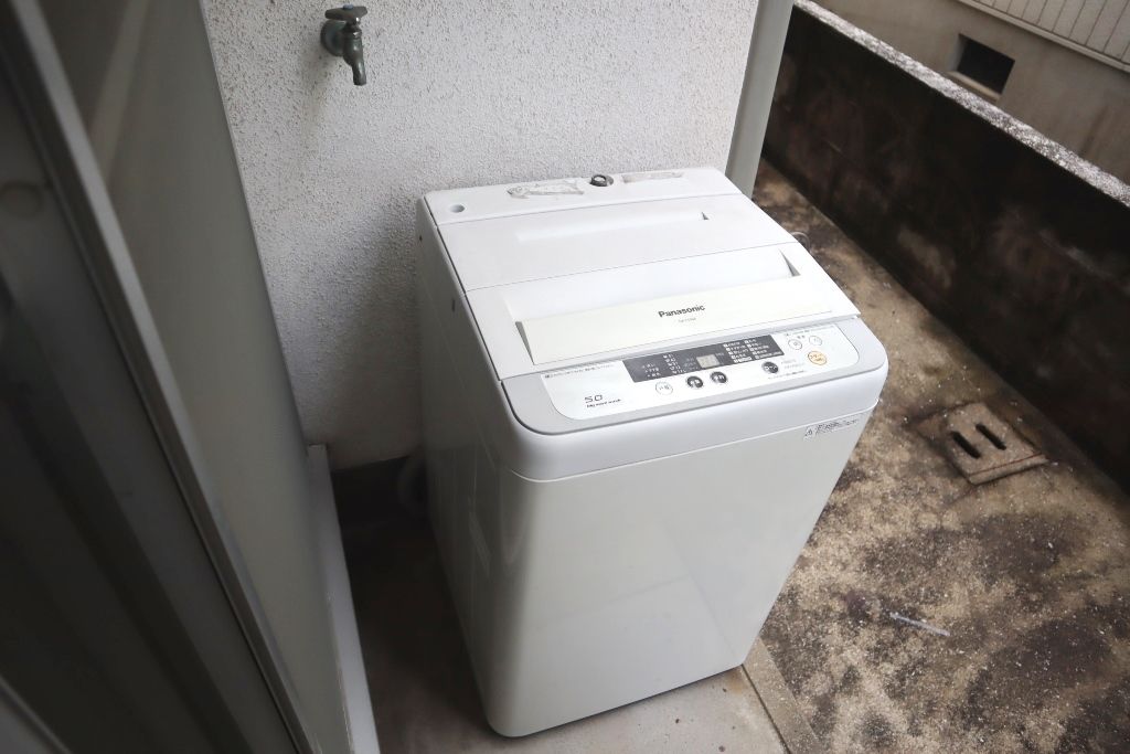 【ランドリースペース】洗濯機置き場　バルコニー