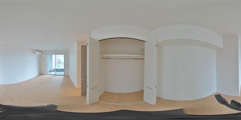 洋室8.1帖　収納