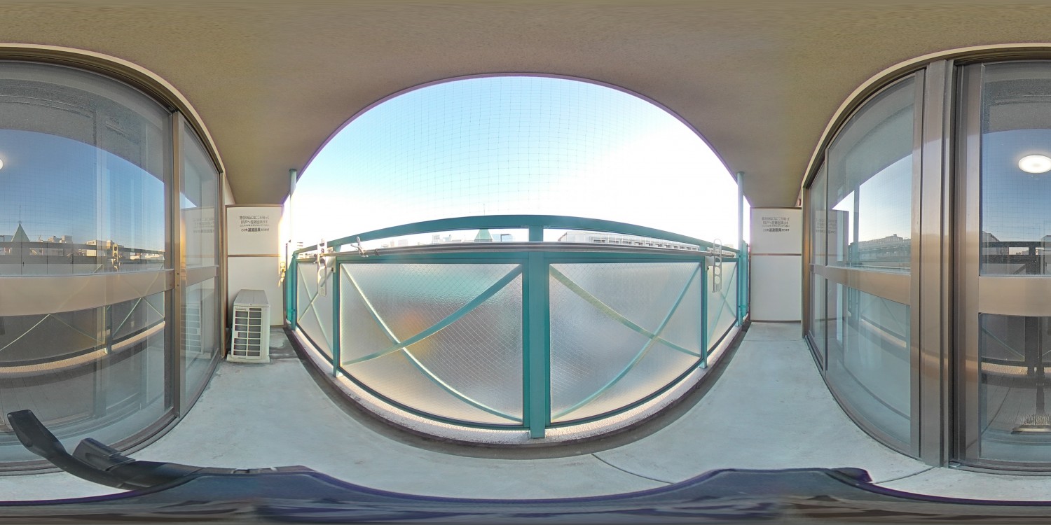 二重窓　バルコニー