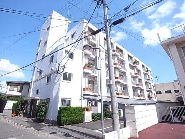 【吉塚駅から徒歩5分】2LDK！南向きで日当たり良好の角部屋！近隣にコンビニや飲食店、病院等もあり便利！【吉塚1丁目】