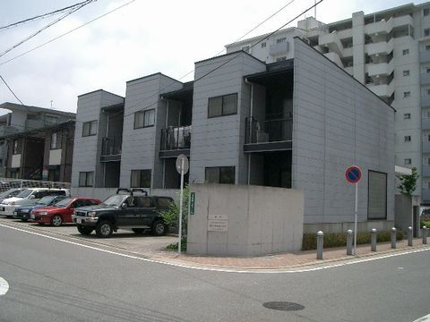 【姪浜駅南2丁目】*☆角部屋、オートロック、TVモニターホン完備、２人入居可、バス・トイレ別室の１LDKです☆＊【姪浜駅7分】