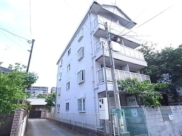 【平尾駅徒歩10分】中央区で家賃+共益費3万円以下の１R！敷金礼金ゼロ、玄関にも部屋にも収納あり、エアコンもあります、予算は少な目だけど中央区で一人暮らしを!!という方必見☆【中央区平尾】