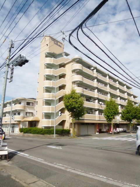 【昇町1丁目】３ＬＤＫ、一の谷バス停より徒歩1分、敷金・礼金なしで初期費用がお得。1階に飲食店あり【博多南駅まで徒歩25分】