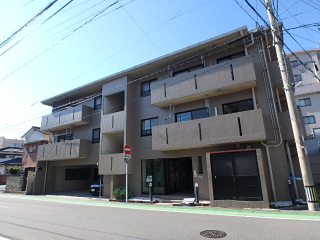 【藤崎駅2分】*☆駅近！！オートロック完備！人気の高取中学校区！部屋数豊富な3LDKマンションです！☆＊【藤崎1丁目】