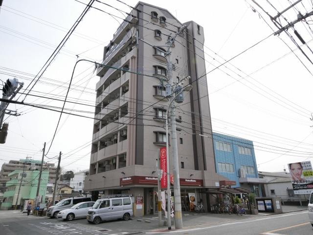 【平尾駅徒歩10分】オートロック付きのお手頃１K☆バストイレ別室、角部屋二面採光・L字型のバルコニー！メイン洋室はとってもシンプルでレイアウトが自由自在♪【中央区平尾】