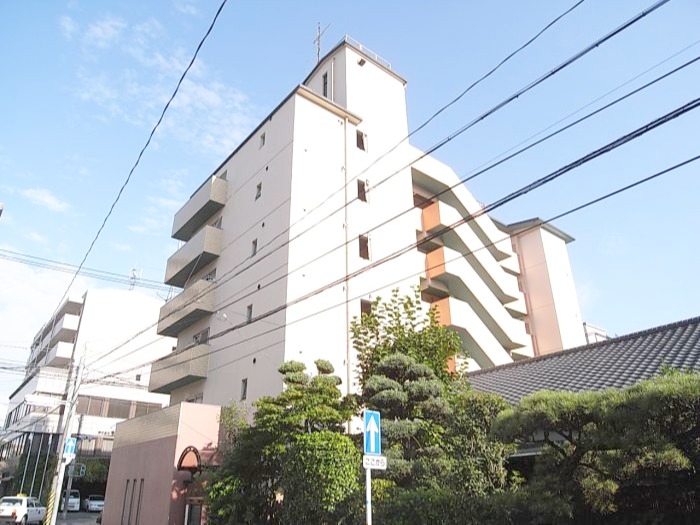 【高宮駅徒歩10分】お手頃お家賃のシンプルワンルーム☆スーパーすぐそば♪日当たり良好、収納もしっかり！大通り沿い&モニターホン設置で女性の一人暮らしも安心！現在2部屋募集中♪パノラマ写真あります～☆【南区野間】
