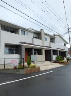 【水城ヶ丘入口バス停徒歩6分】約47平米の広々1LDKのご紹介です。追い焚き機能、浴室乾燥機設置済み、ウォークインクローゼット設置済み。【太宰府市水城】