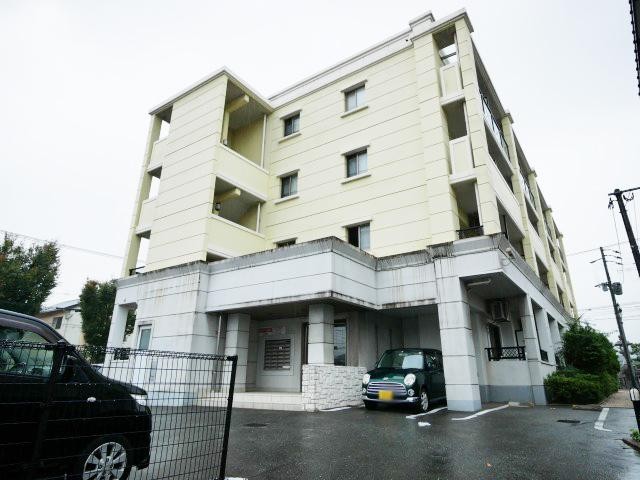 【牛頸バス停徒歩3分】安心のオートロック設置済みマンションの1DKのご紹介です。追い焚き機能、TVモニタ付きインタフォン設置済み。荷物の受け取りに便利な宅配ボックスもございます。【大野城市牛頸】