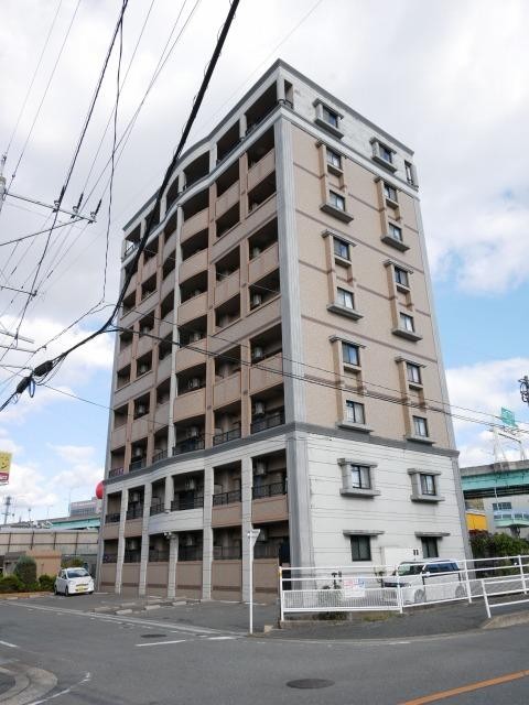 【今里バス停徒歩7分】安心のオートロック設置済みマンションの2LDKのご紹介です。追い焚き機能、浴室乾燥機、宅配ボックスなど設備も充実。敷金・礼金ゼロで初期費用を抑えられます。【大野城市御笠川】