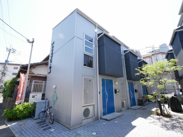 【飯倉2丁目】*☆敷金・礼金ゼロ、角部屋、メゾネットタイプの１Kです☆＊【茶山駅13分】