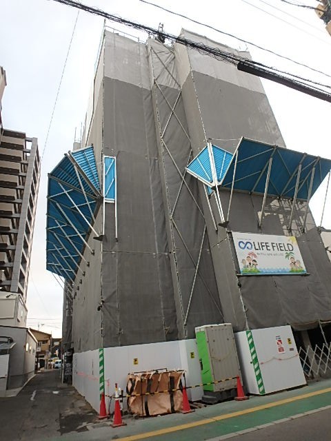 【JR二日市駅前徒歩5分】ペット飼育相談可能な、新築1LDKのご紹介です。ネット無料、追い焚き機能、浴室乾燥機など設備も充実しています。【筑紫野市二日市中央】