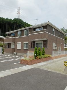 【松川バス停徒歩2分】追い焚き機能、浴室乾燥機、ウォシュレット、シャンプードレッサーなど、設備も充実した2DKのご紹介です。【太宰府市御笠】