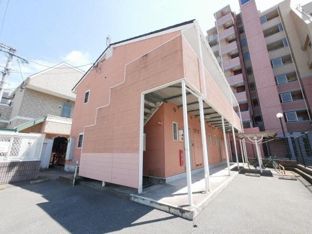 【井尻駅徒歩2分！】駅そばの超便利な立地☆シンプル１K☆浴室乾燥や洗面化粧台などバスルーム設備も充実♪一階角部屋・2面採光！2口コンロのキッチンは独立しつつも窓付きでカウンタータイプになってます！【南区井尻】