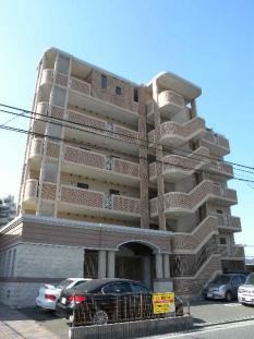 【西鉄朝倉街道駅徒歩5分】安心のオートロック設置済みマンションの1DKのご紹介です。バス・トイレ別、エアコン、室内洗濯機置場設置済み。西鉄、JRのどちらにも便利な立地にございます。【筑紫野市石崎】
