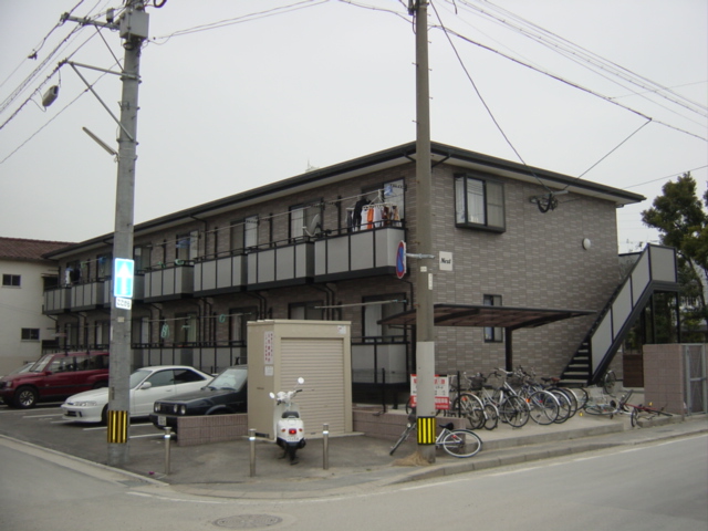 【箱崎宮前駅4分】駅地下で通勤通学便利☆バストイレ別☆洗面所独立☆シャンプードレッサー完備☆収納バッチリ【馬出4丁目】