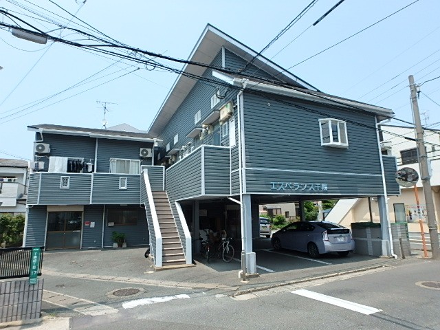 【干隈4丁目】＊☆野芥駅まで徒歩10分！バストイレ別！天井の高いロフト付き１Kです☆*【野芥駅10分】