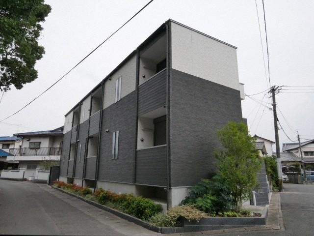 【小田部3丁目】*☆築浅、インターネット使い放題、2口コンロシステムキッチン、収納スペースも充実の１LDKです☆＊【室見駅24分】