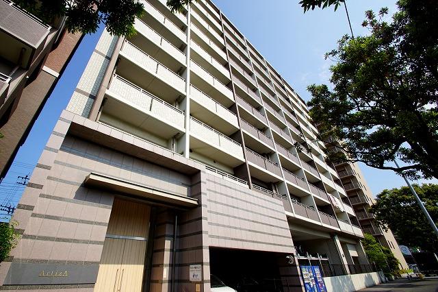 【吉塚駅徒歩6分】駅チカ・角部屋・日当り良好・外観タイル張り・眺望良好・デザイナーズ・ペット相談可の1LDKのご紹介です！自動ロック・TVモニター付きインターホン・防犯カメラ・宅配ボックス・都市ガス・24時間換気システムなど設備充実してます！【千代】