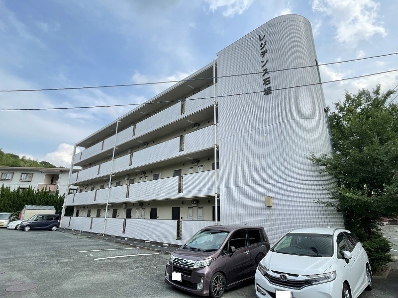 【西鉄太宰府駅徒歩8分】鉄筋コンクリート造りマンションの広めのワンルームのご紹介です。敷金・礼金ゼロで初期費用を抑えられますよ。【太宰府市石坂】