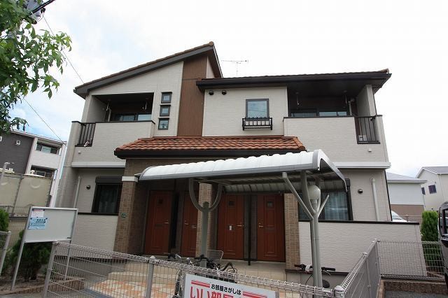 【乙金公民館入口バス停徒歩3分】追い焚き機能、浴室乾燥機、ウォークインクローゼットなど設備も充実した1LDKのご紹介です。【大野城市乙金】