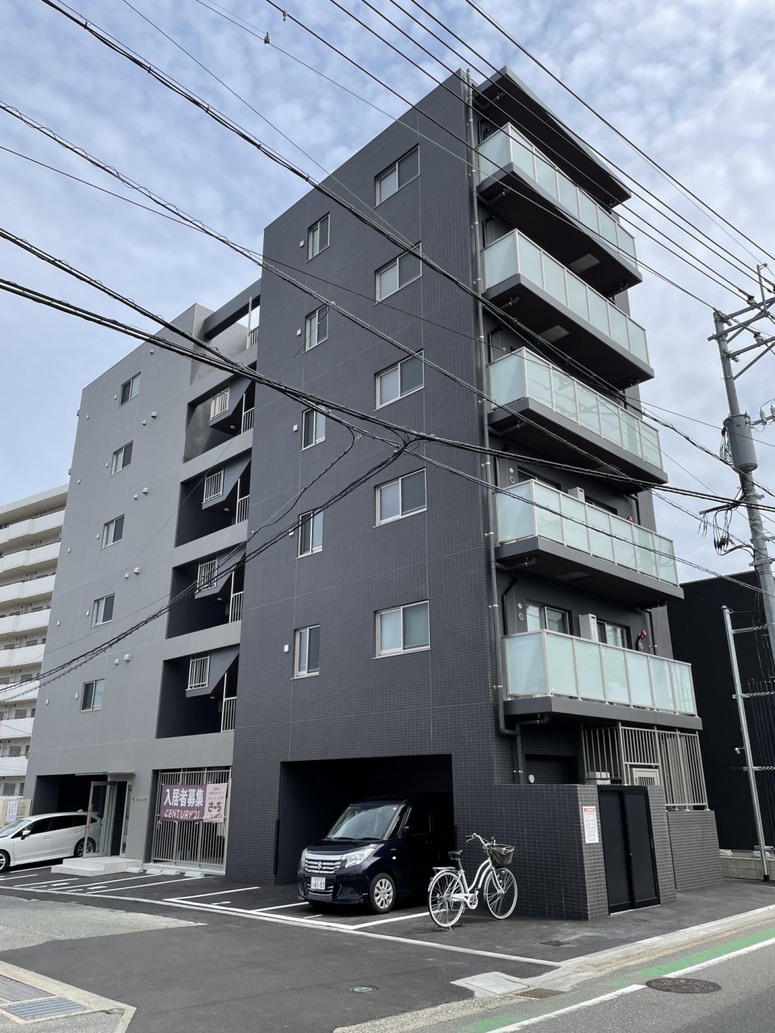 【前原中央1丁目】*☆新築マンション登場！ペット相談可、小型犬可、猫可、インターネット使い放題です☆＊【筑前前原駅9分】