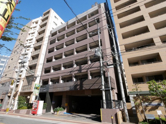 【薬院駅徒歩3分】☆人気の分譲賃貸マンション☆バス・トイレ別、温水洗浄便座つき、1Kのご紹介です！安心のオートロック、ＴＶモニタ付きインターホン、防犯カメラなどセキュリティ充実してます！【白金】