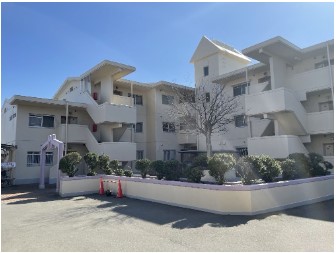 【南区屋形原】閑静な住宅街の3LDK☆敷地内駐車場も同時契約可能（8800円/月）、敷金礼金ゼロ、洗面所・和室ありのファミリータイプ、学校やスーパーなどが近くにある生活しやすいエリアです！【屋形原バス停徒歩5分】