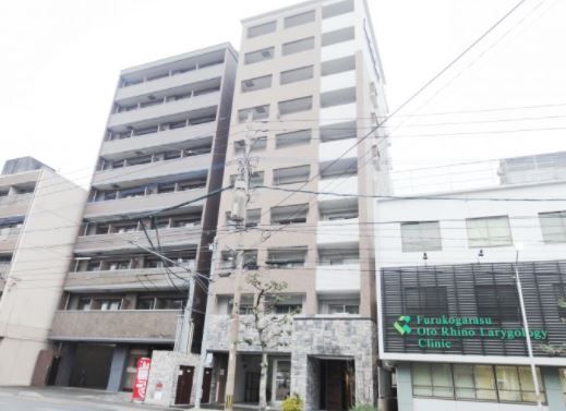 【薬院大通駅徒歩6分】☆敷金・礼金ゼロ☆小型犬、猫相談可能、1Kのご紹介です！嬉しい都市ガス、安心のオートロック、防犯カメラもついております！【警固】