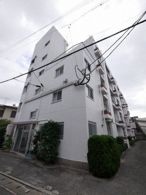【吉塚駅徒歩8分】☆日当りの良い物件☆バス・トイレ別、温水洗浄便座つきのお部屋です！周辺には吉塚商店街があり、お買い物に便利！【吉塚】