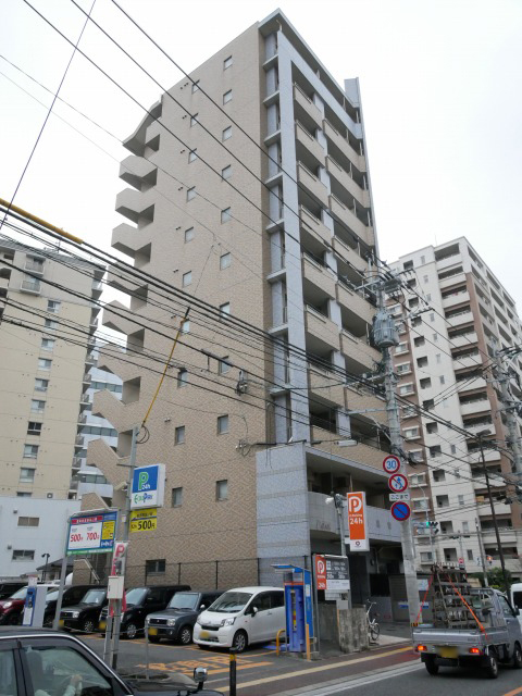 【西鉄平尾駅徒歩5分】☆駅チカマンション☆コンビニ、スーパー徒歩圏内、1LDKのご紹介です！安心のオートロック、便利なエレベーター、宅配ボックスもついております！【白金】