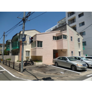 【高宮駅徒歩8分】大橋駅も徒歩10分！10帖超えの広々ワンルーム☆バストイレ別室、洗面化粧台付きでお家賃お手頃♪一階角部屋、出窓もあるよ☆【南区向野】