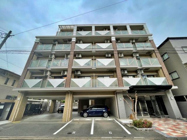 【六本松駅徒歩6分】☆駅チカマンション☆都市ガス、1Kのご紹介です！閑静な住宅街にあり、天神、博多へのバスも利用できます！【谷】