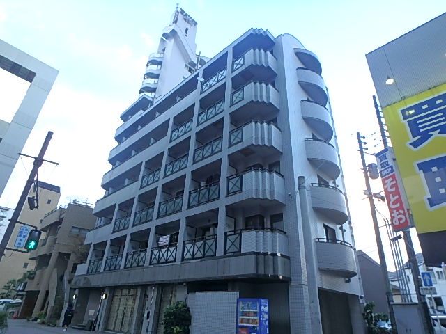 【博多駅 徒歩8分 】＼敷金･礼金 0円／オートロック完備＊* 洋室ゆったり6.3帖の1K  >>> 室内洗濯機置場もあります^^*【博多区堅粕】