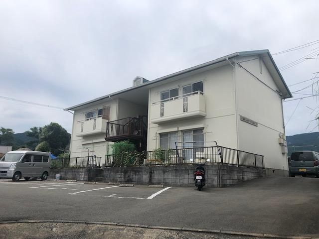 【南区柏原】お手頃お家賃の３DK☆1階専用庭付き♪和室1と洋室2でプライベート空間しっかり！敷地内駐車場空いてます（5500円/月）、シャワートイレもあるよ♪内覧可能だよ、予約してね！【大城戸バス停徒歩4分】