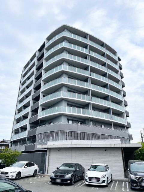 【雑餉隈駅 徒歩9分 】＼オール電化★*／ 広々14.9帖のリビング ＆ 広～い[Ｌ字]バルコニーが自慢＊♡*。日当たりバッチリ！ファミリータイプの3LDK【博多区麦野】