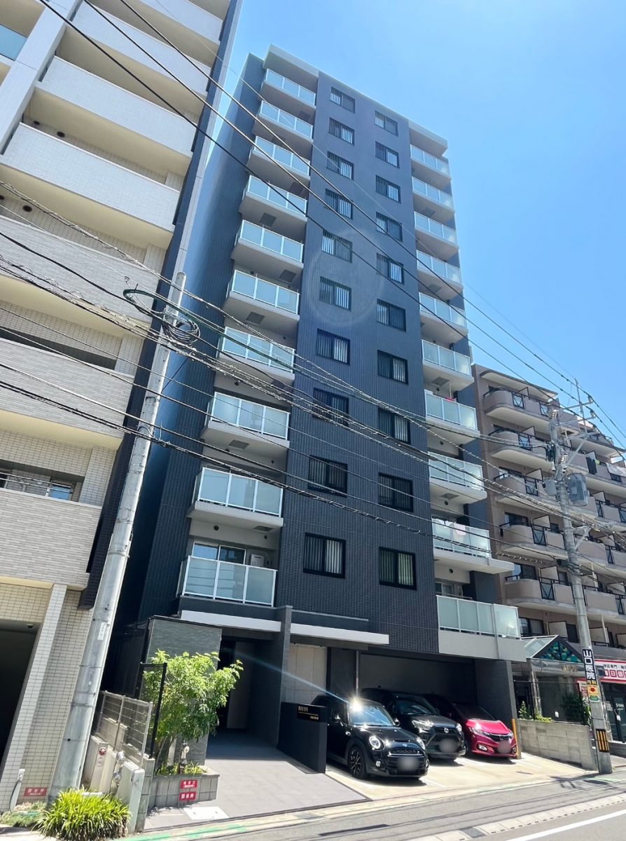 【南福岡駅 徒歩4分】憧れちゃう°˖✧  サンルーム付きの築浅マンション ❀*～。  ｳｫｰｸｲﾝｸﾛｰｾﾞｯﾄ2つも完備！たっぷり収納が自慢 ‘‘♡‘‘ ペット相談OKの 2SLDK【博多区元町】