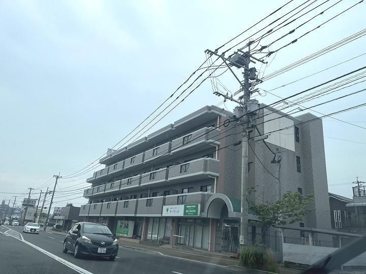 【西鉄バス二日市緑ヶ丘停2分】ガスコンロ設置可、リビング広々LDK12帖、温水洗浄便座、TVモニター付インターフォンなど室内設備多数♪【大野城市緑ケ丘四丁目】